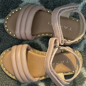 Baby girl size 6c sandals